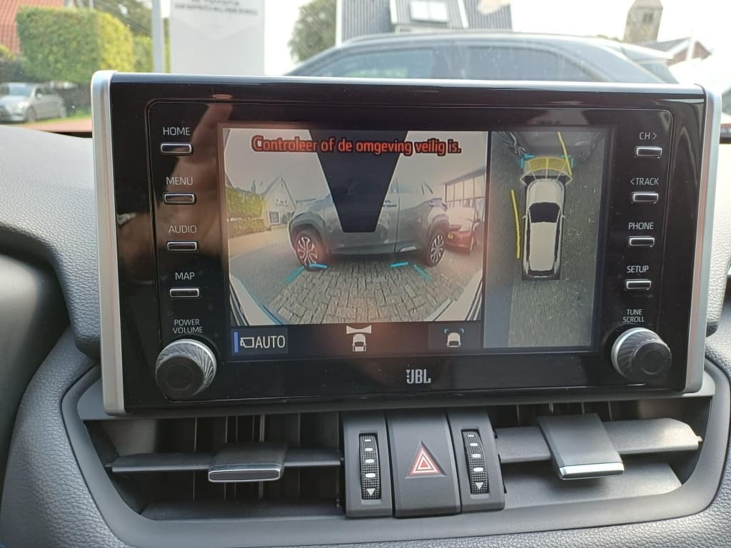 Toyota RAV4 thumbnail 12