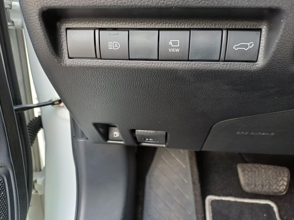 Toyota RAV4 thumbnail 22