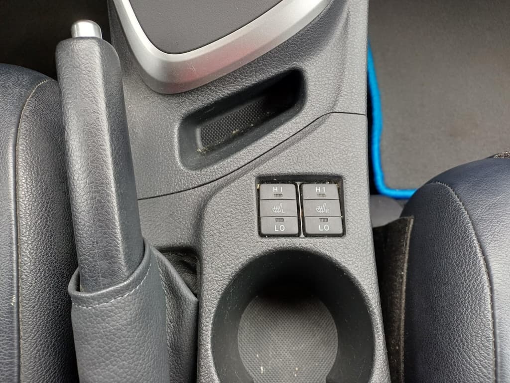 Toyota Auris thumbnail 13