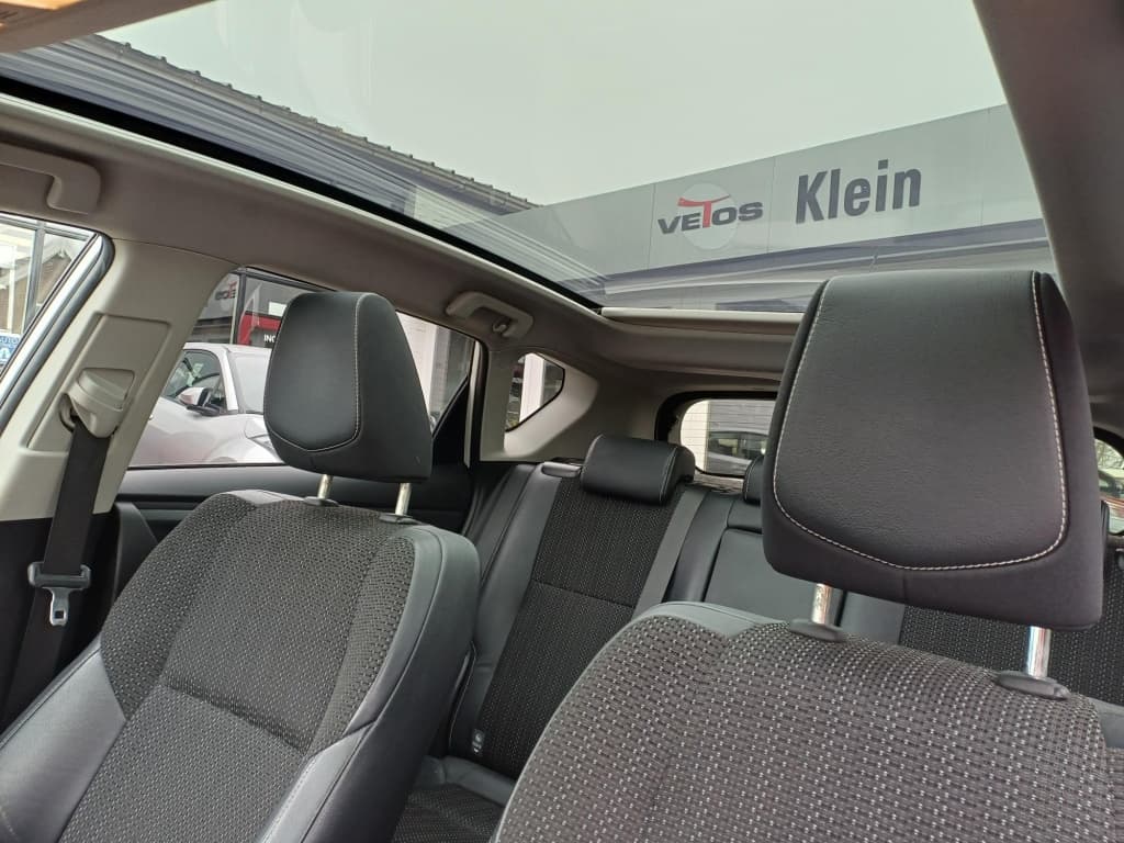 Toyota Auris thumbnail 17