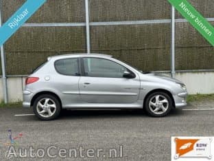Peugeot 206 1.4-16v Quiksilver Nap/airco/lage Km Stand thumbnail 3