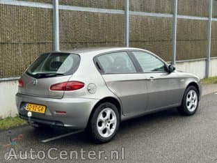 Alfa Romeo 147 2.0 T.spark Collezione Selespeed 150pk Automaat/nap/airco thumbnail 4