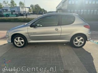 Peugeot 206 1.4-16v Quiksilver Nap/airco/elek.pakket thumbnail 6