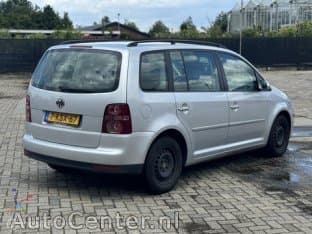 Volkswagen Touran 1.6 Comfortline Business 7 Persoons/ 7 Seats thumbnail 4