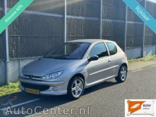 Peugeot 206 1.4-16v Xs Uniek!! Nap/airco/nwe Koppakking/nwe Distributie thumbnail 2