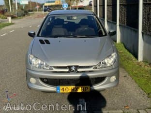 Peugeot 206 1.4-16v Xs Uniek!! Nap/airco/nwe Koppakking/nwe Distributie thumbnail 8