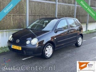 Volkswagen Polo 1.4-16v Comfortline Nap/cruise Controle/nwe Db Riem