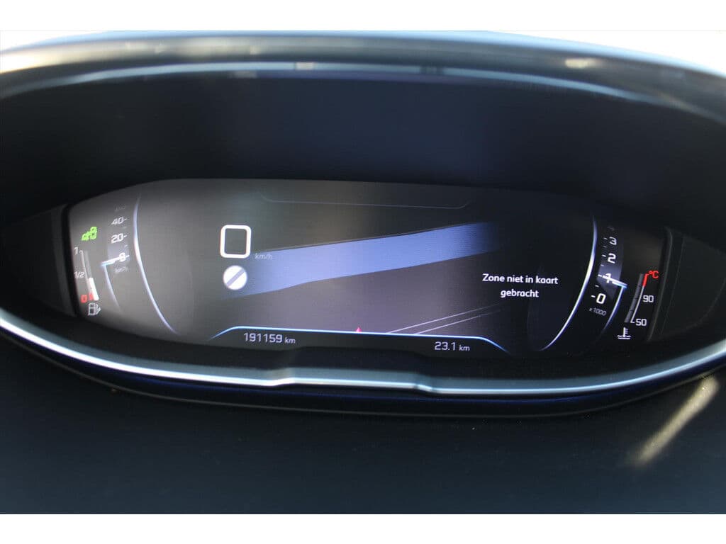 Peugeot 5008 1.2 Puretech *Gt-Line* | Motor = 0km | Schuifdak | Camera | Half-Leder | Carplay | Navigatie | Cruise & Climate Control | thumbnail 8