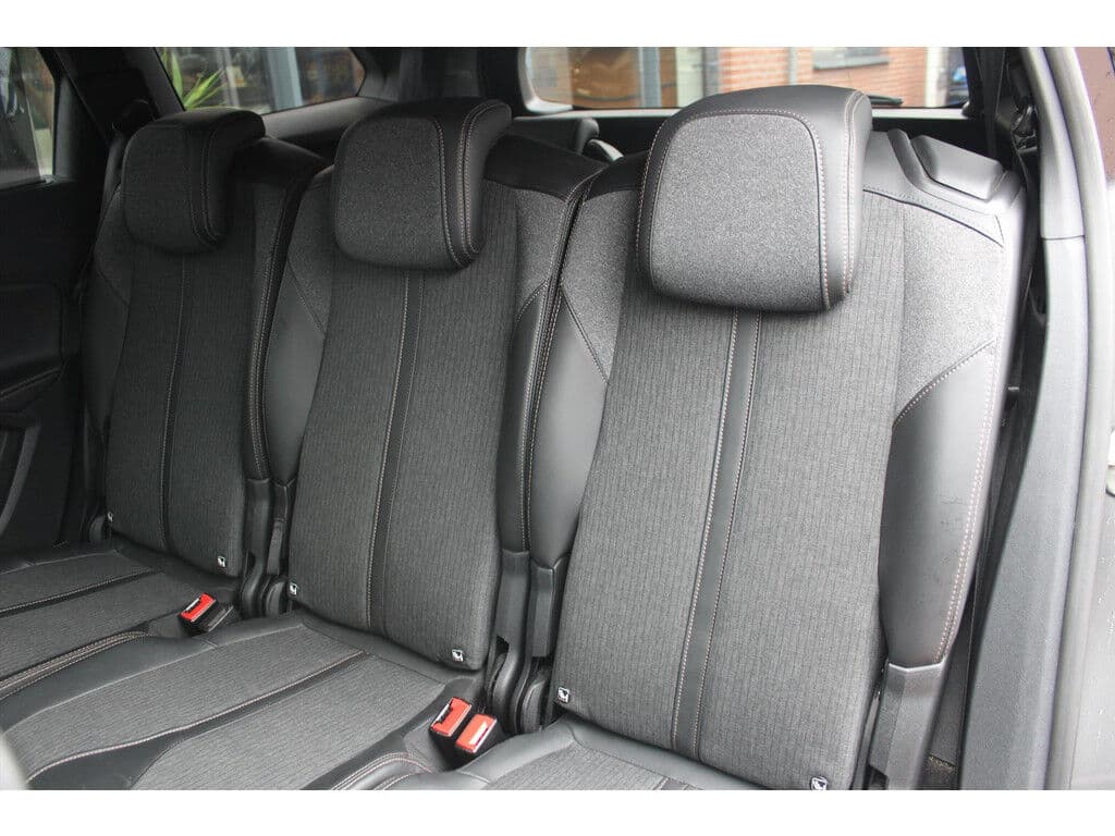 Peugeot 5008 1.2 Puretech *Gt-Line* | Motor = 0km | Schuifdak | Camera | Half-Leder | Carplay | Navigatie | Cruise & Climate Control | thumbnail 15