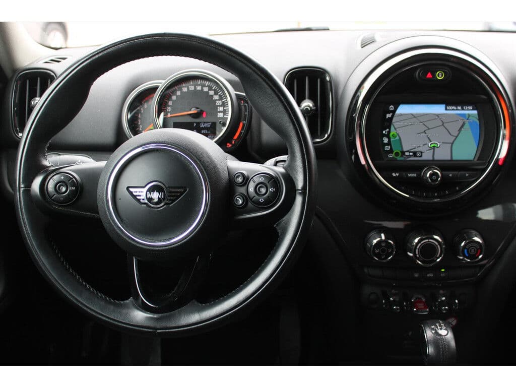 Mini Countryman Mini (F60) 1.5 *One* Aut. | Supergreen | Navigatie | Cruise Control | A/C | Bluetooth | Orig. Nl | thumbnail 6