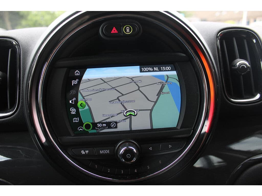 Mini Countryman Mini (F60) 1.5 *One* Aut. | Supergreen | Navigatie | Cruise Control | A/C | Bluetooth | Orig. Nl | thumbnail 9