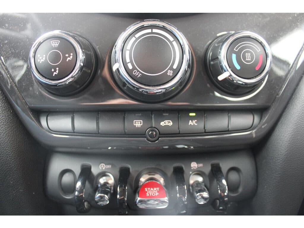 Mini Countryman Mini (F60) 1.5 *One* Aut. | Supergreen | Navigatie | Cruise Control | A/C | Bluetooth | Orig. Nl | thumbnail 10