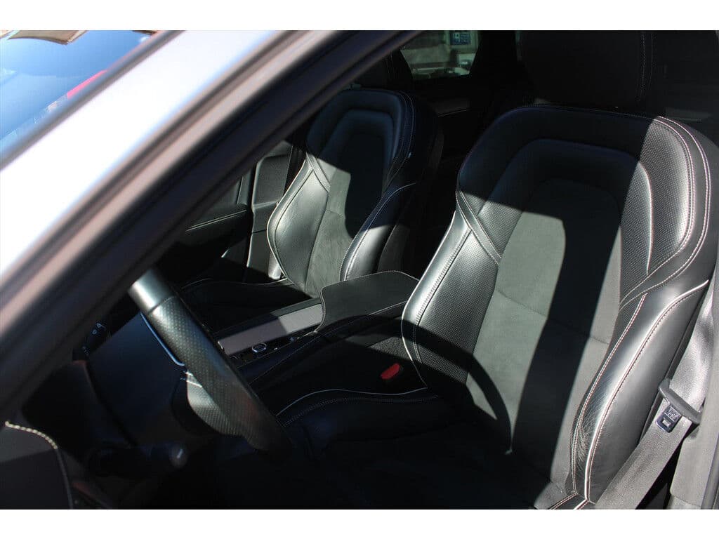 Volvo V90 T4 *R-Design* | Schuifdak | Adaptive Cruise Control | Carplay | Stoelverwarming | Climate Control | Navigatie | Privacy | Pdc | thumbnail 12