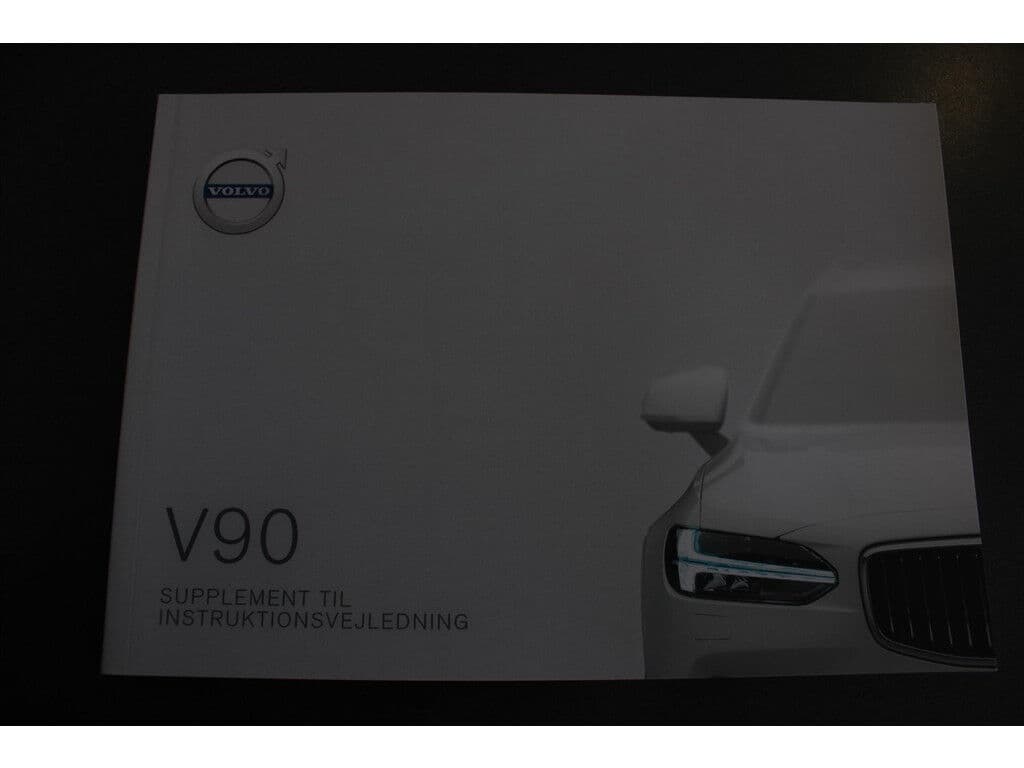 Volvo V90 T4 *R-Design* | Schuifdak | Adaptive Cruise Control | Carplay | Stoelverwarming | Climate Control | Navigatie | Privacy | Pdc | thumbnail 16