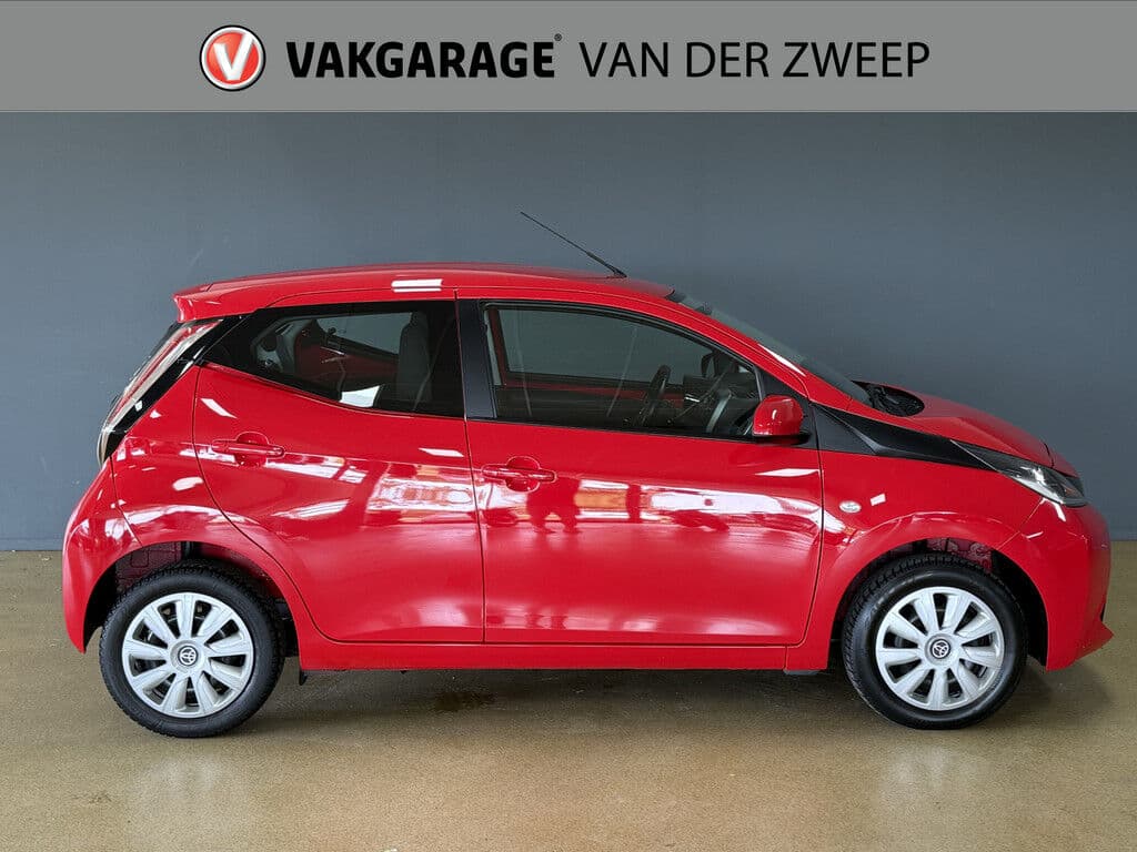 Toyota Aygo 1.0 Vvt-I X-Play | Airco thumbnail 4