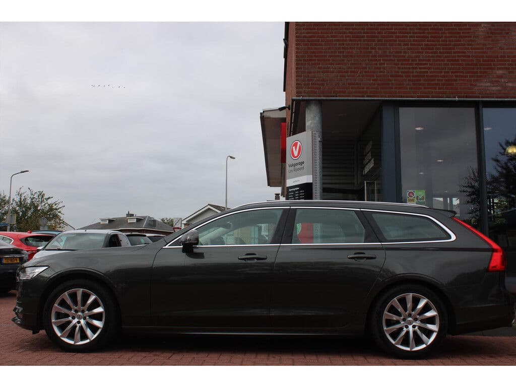 Volvo V90 T4 Geartronic *Momentum* | Trekhaak | Volledig- Leder | Adaptive Cruise Control | Climate Control | Carplay | Stoel- En Stuurverwarming | Orig. Nl | thumbnail 2