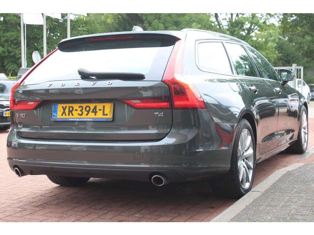 Volvo V90 T4 Geartronic *Momentum* | Trekhaak | Volledig- Leder | Adaptive Cruise Control | Climate Control | Carplay | Stoel- En Stuurverwarming | Orig. Nl | thumbnail 4
