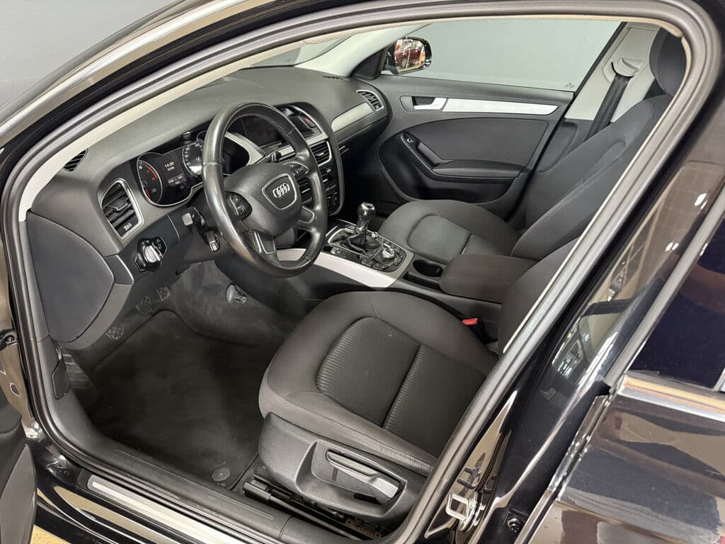 Audi A4 Avant 1.8 Tfsi Business Edition | Navi | Airco thumbnail 7