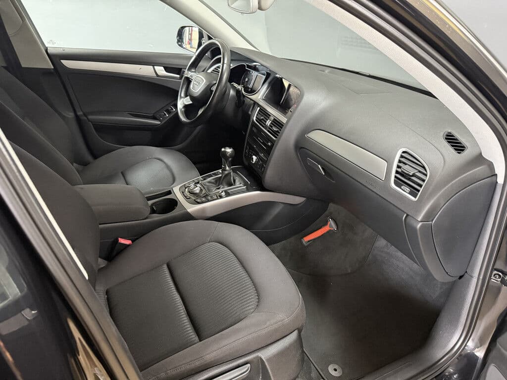 Audi A4 Avant 1.8 Tfsi Business Edition | Navi | Airco thumbnail 8