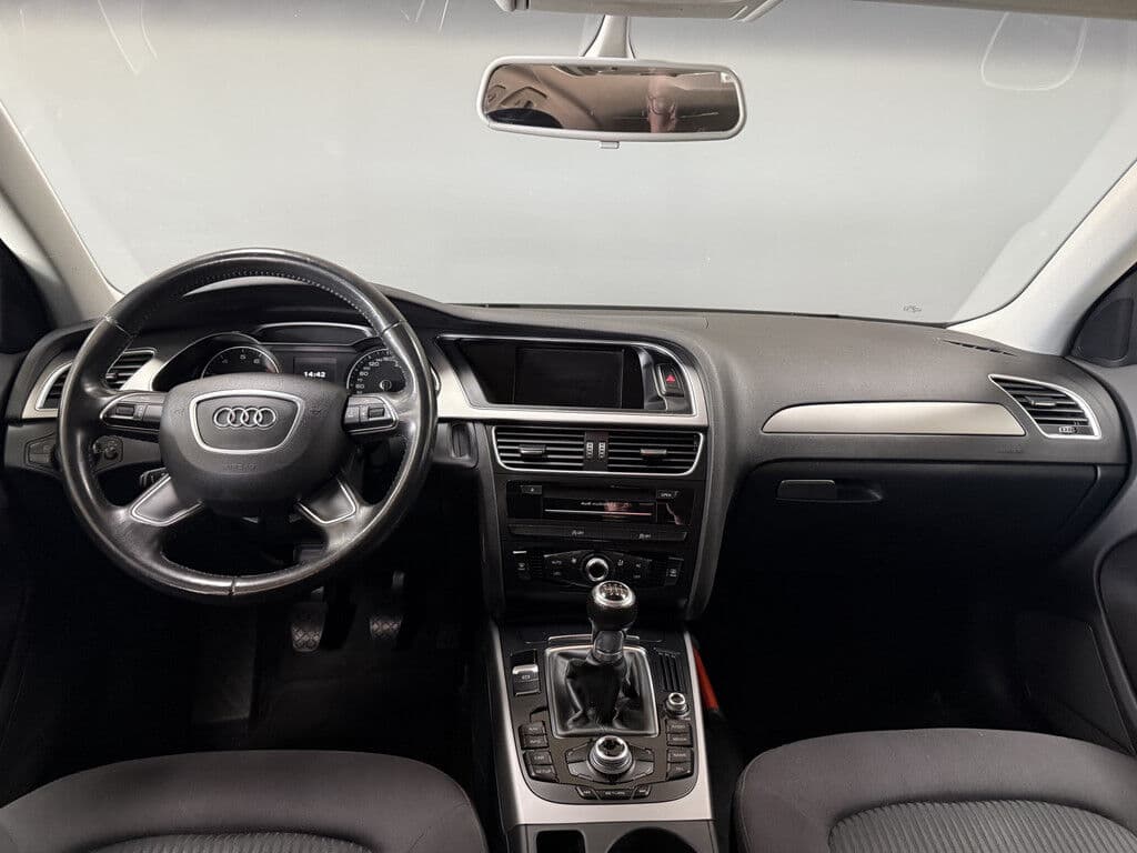 Audi A4 Avant 1.8 Tfsi Business Edition | Navi | Airco thumbnail 9