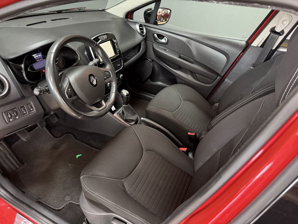 Renault Clio 0.9 Tce Limited thumbnail 6