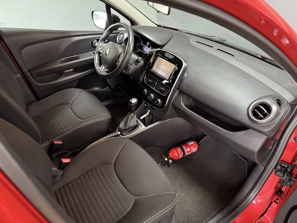 Renault Clio 0.9 Tce Limited thumbnail 7