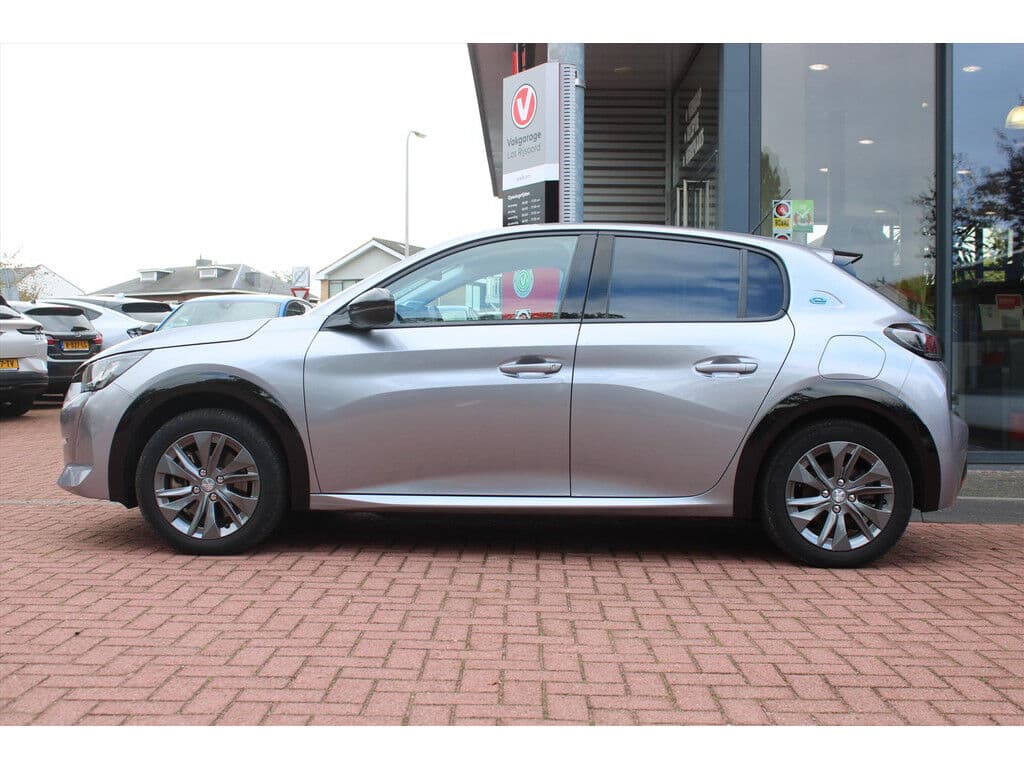 Peugeot E-208 Ev 50kwh *Allure* | 3 Fase | Soh 98.69% | Carplay | Camera | Stoel Verwarming | Pdc | Privacy | Navigatie | Cruise & Climate Control | Bluetooth | thumbnail 2