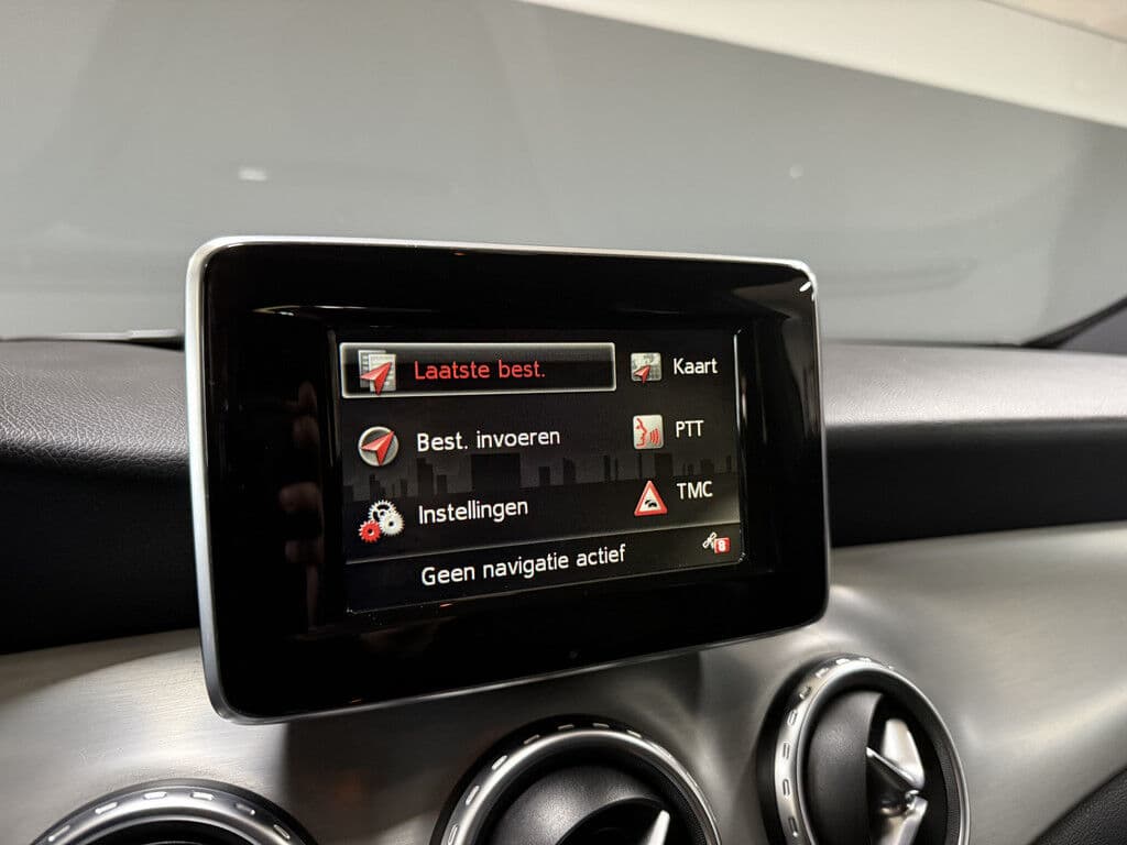 Mercedes-Benz Gla 200 Edition 1 | Camera | Navi | Stoelverw. thumbnail 16