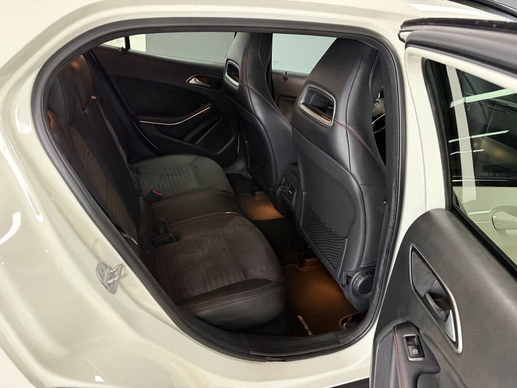 Mercedes-Benz Gla 200 Edition 1 | Camera | Navi | Stoelverw. thumbnail 22