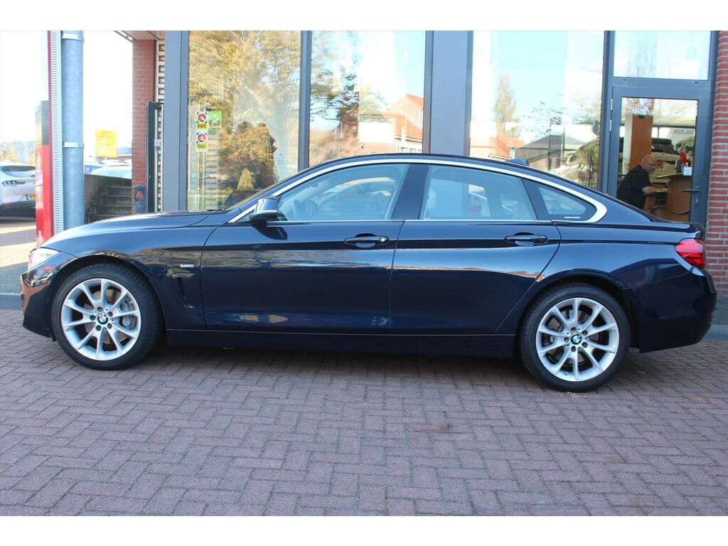 Bmw 4 Serie 435i Xdrive | M-Sport | 306pk | Vol-Led | Wit-Leder | Memory | Navigatie | Camera | Cruise & Climate Control | thumbnail 2