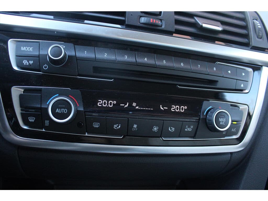 Bmw 4 Serie 435i Xdrive | M-Sport | 306pk | Vol-Led | Wit-Leder | Memory | Navigatie | Camera | Cruise & Climate Control | thumbnail 10