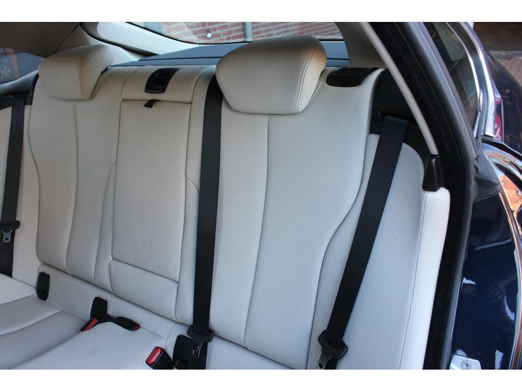 Bmw 4 Serie 435i Xdrive | M-Sport | 306pk | Vol-Led | Wit-Leder | Memory | Navigatie | Camera | Cruise & Climate Control | thumbnail 17