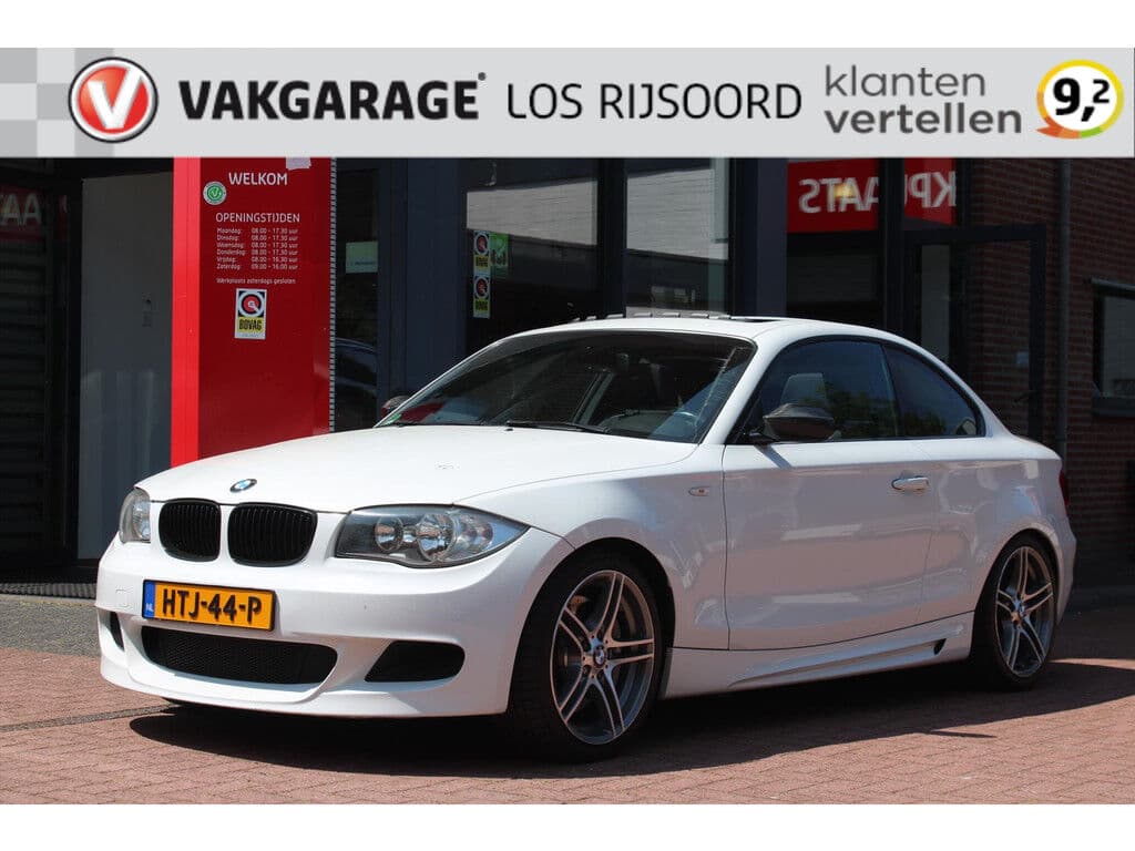 Bmw 1 Serie (E87) 135i 306pk | Handbak | Topper !! | Schuifdak | A/C | Stoelverwarming | Pdc | Leuk |