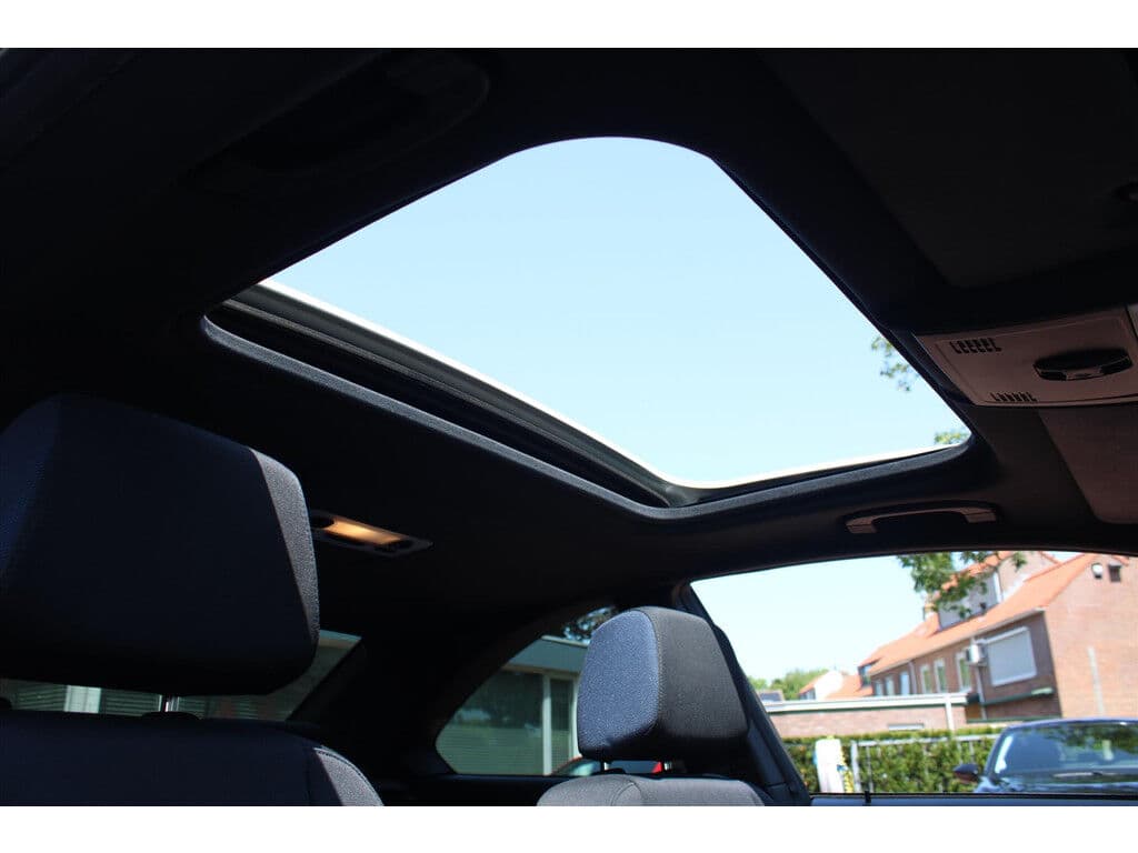 Bmw 1 Serie (E87) 135i 306pk | Handbak | Topper !! | Schuifdak | A/C | Stoelverwarming | Pdc | Leuk | thumbnail 12