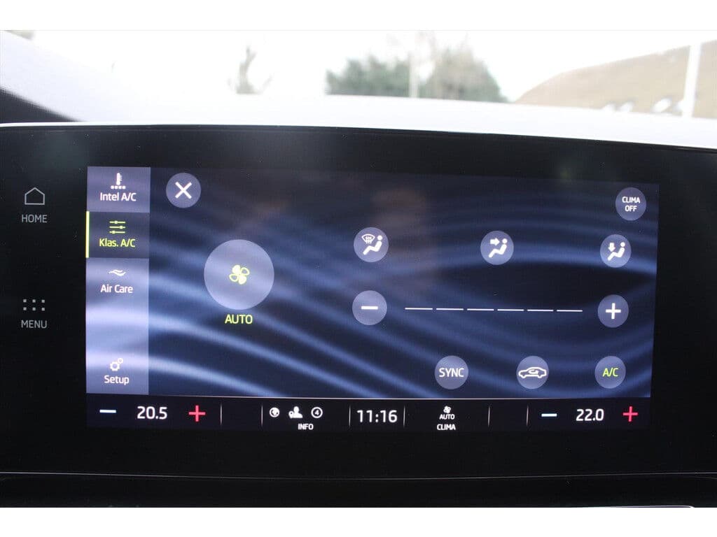 ŠKoda Octavia Combi 1.0 E-Tsi Hybrid Dsg *Ambition* | Trekhaak | Carplay | Cruise & Climate | Pdc | Navigatie | Bluetooth | Privacy | Orig.Nl | thumbnail 10