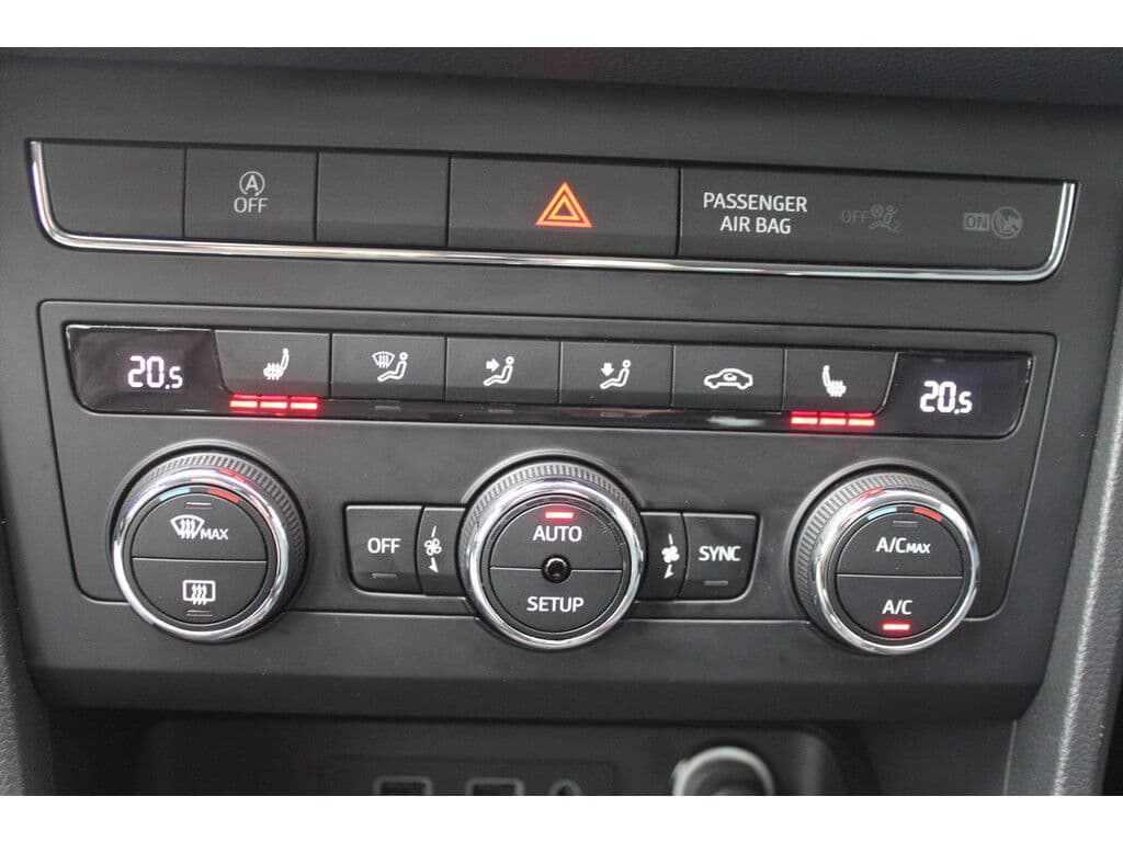 Seat Ateca 1.0 Ecotsi *Intense* | Navigatie | Camera | Stoelverwarming | Cruise & Climate Control | Privacy | thumbnail 10