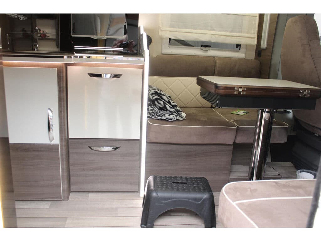 Mclouis Mc4 Mclouis 881g Integraal | Luifel | Navigatie | Grote Garage | Queens Bed | thumbnail 8