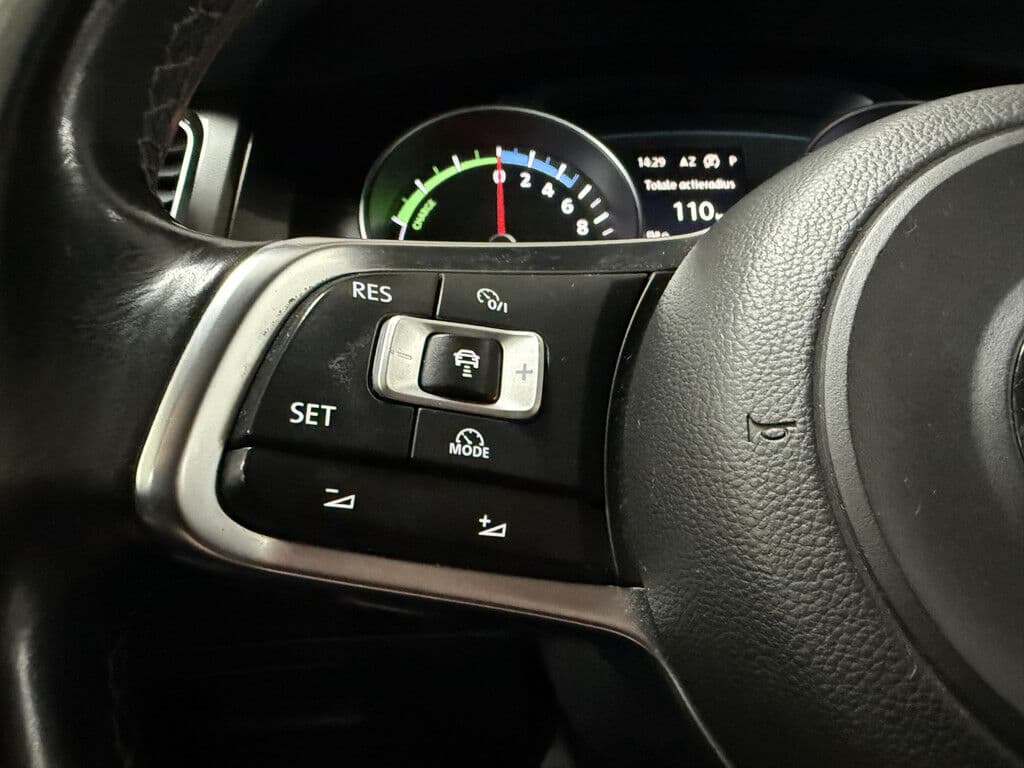 Volkswagen Golf 1.4 Tsi Gte | Navi thumbnail 10