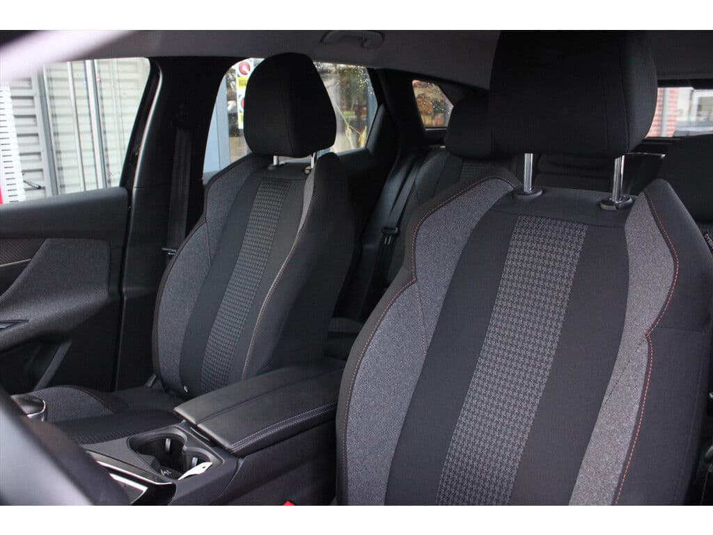 Peugeot 3008 1.2 Puretech *Allure* | Trekhaak | Carplay | Camera | Cruise & Climate Control | Pdc | Bluetooth | Navigatie | Privacy | Orig.Nl | thumbnail 13