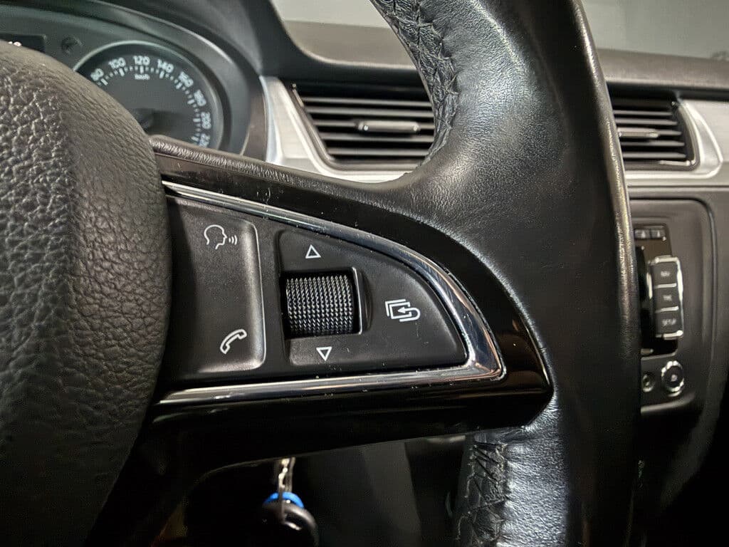 ŠKoda Rapid Spaceback 1.2 Tsi Greentech Ambition Businessline Pro thumbnail 13