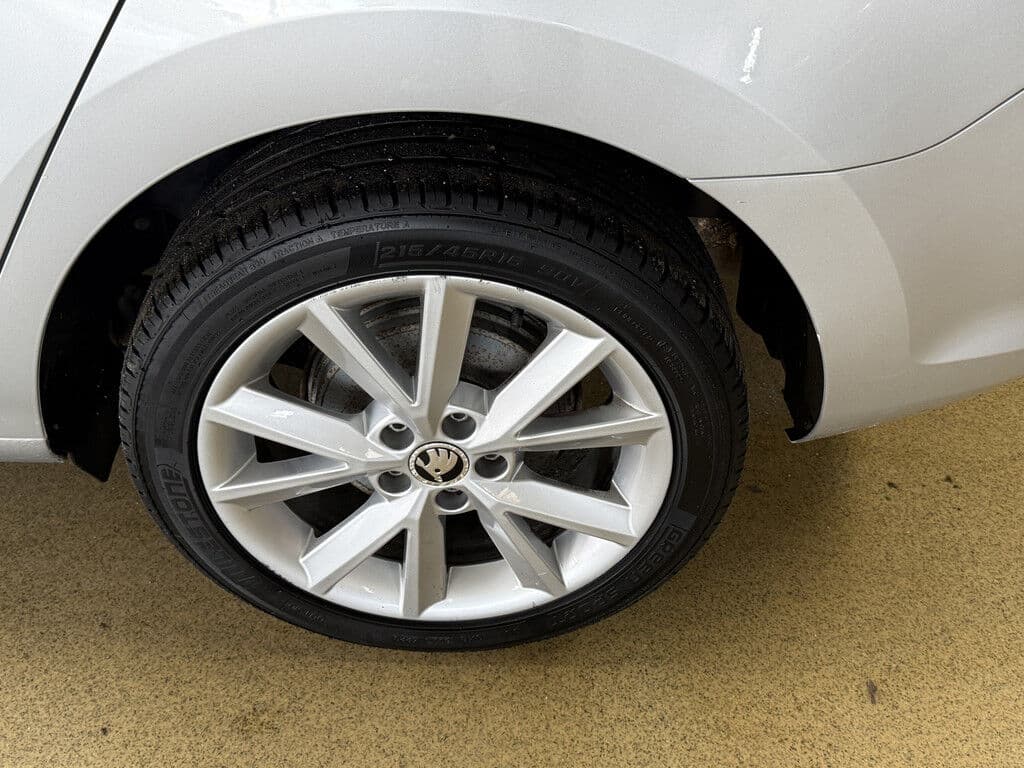 ŠKoda Rapid Spaceback 1.2 Tsi Greentech Ambition Businessline Pro thumbnail 16