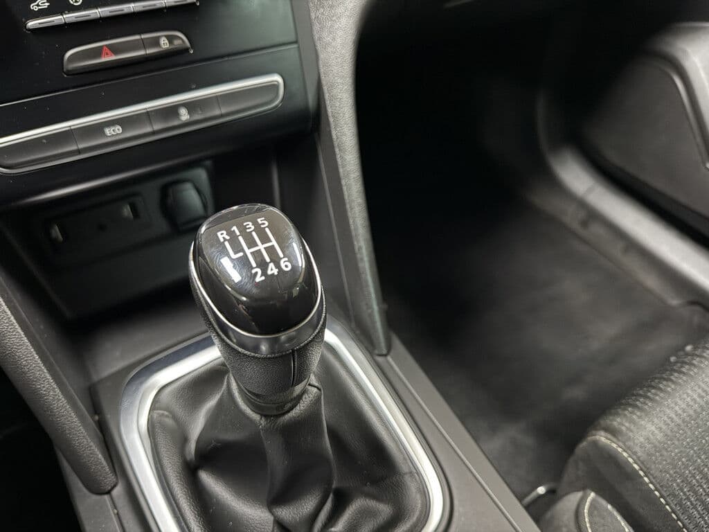 Renault MéGane Estate 1.2 Tce Zen | Navi | Cruise thumbnail 19