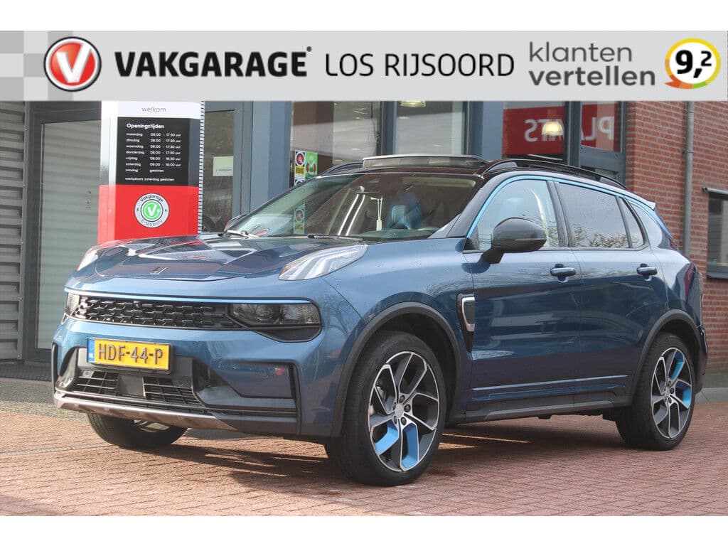 Lynk & Co 01 1.5td Phev | Carplay | Schuifdak | 360 Camera | Cruise & Climate Control | Privacy | Navigatie | Pdc |