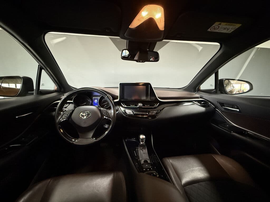 Toyota C-Hr 1.8 Hybrid Premium | Automaat | thumbnail 8