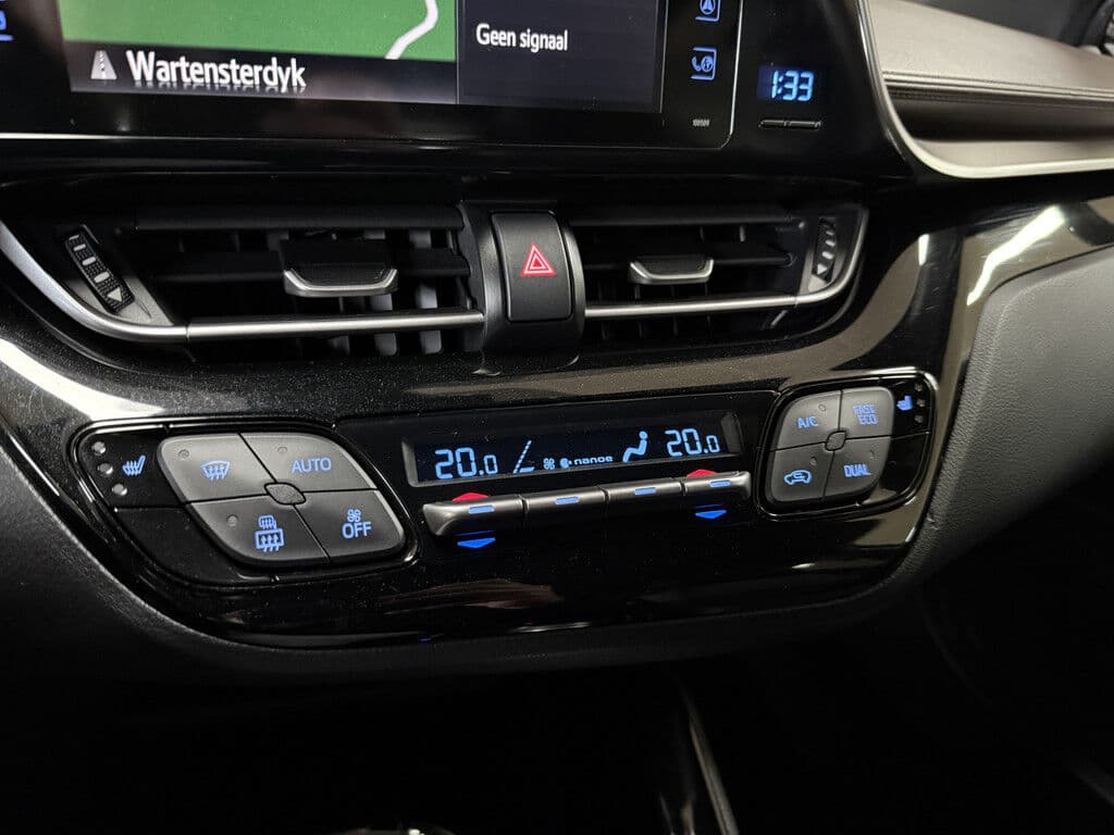 Toyota C-Hr 1.8 Hybrid Premium | Automaat | thumbnail 11