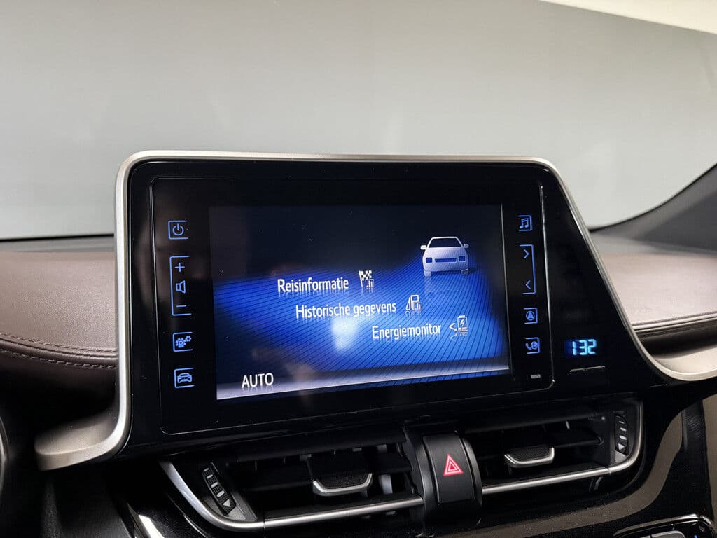 Toyota C-Hr 1.8 Hybrid Premium | Automaat | thumbnail 16