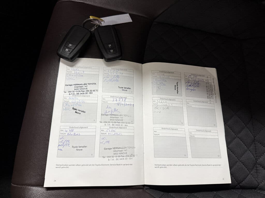 Toyota C-Hr 1.8 Hybrid Premium | Automaat | thumbnail 23