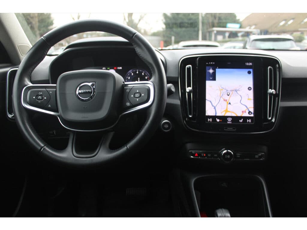 Volvo Xc40 T4 Aut. *Momentum* | Carplay | Cruise & Climate Control | Stoelverwarming | Camera | Navigatie | Pdc | Privacy | Half-Leder | Orig.Nl | thumbnail 6