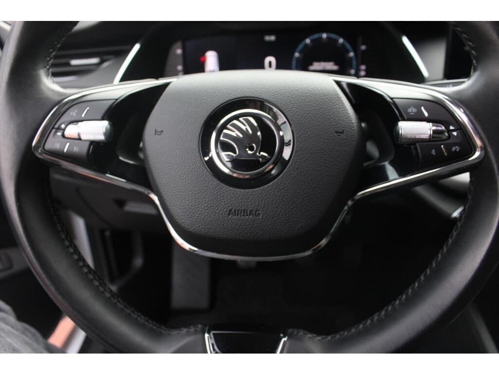 ŠKoda Octavia Combi 1.0 Tsi *Business* | N.Model | Trekhaak | Carplay | Navigatie | Cruise & Climate Control | Pdc | Bluetooth | Privacy | Orig. Nl | thumbnail 12