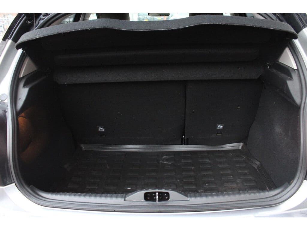 CitroëN C3 1.2 Puretech *Shine* | Carplay | Camera | Cruise & Climate Control | Pdc | Navigatie | Privacy | thumbnail 14